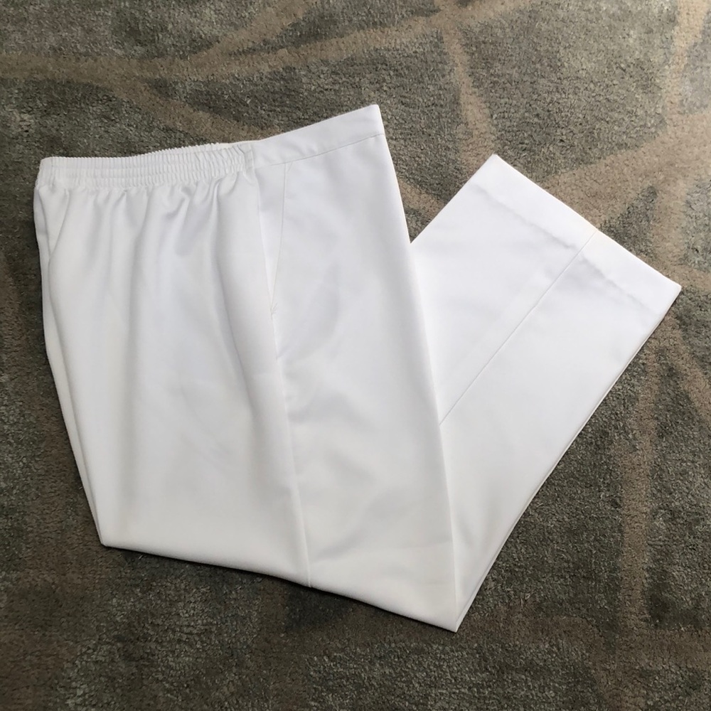 3/$10 Alfred Dunner White Slacks